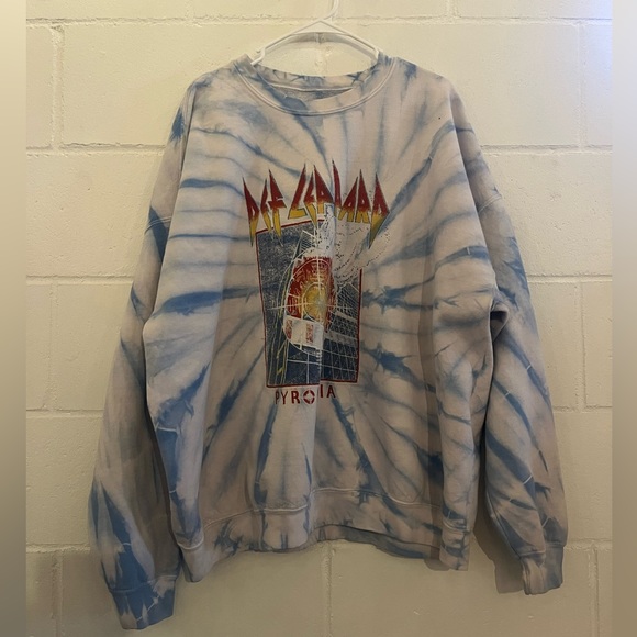 L/XL UO Def Leppard Pyromania Tie Die Crewneck - Picture 2 of 3